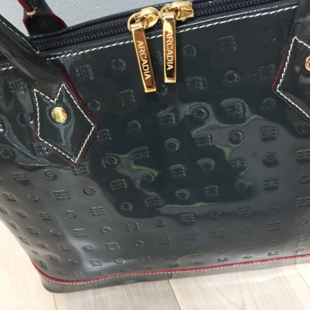 ARCADIA grey patent leather Italian satchel - Picture 3 of 11
